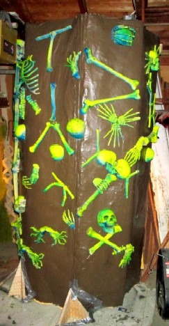 Skeleton Tree Bones Applied Right