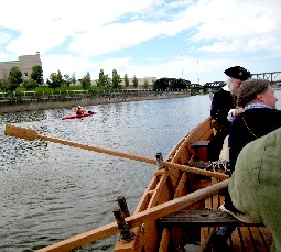 Kayaker offering to help