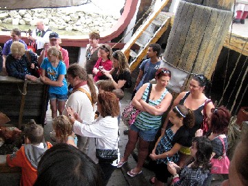 Post Battle Ship Crowd Right