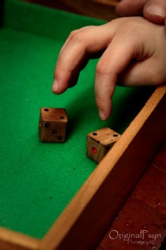 Diosa Throws the Dice