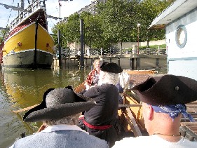 Photo Odessy in Black Sheep