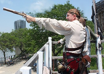 Dave firing from the sterncastle