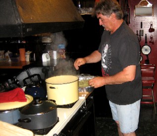Klaus Cooking Sour Beef