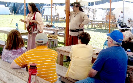 Diosa and
Joe Presenting the Past