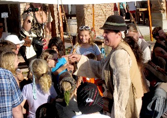 Michelle Leading the Scavenger Hunt