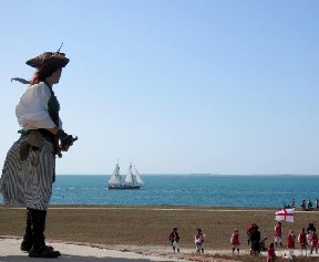 Scarlett and the Lilliputians