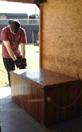 Mission Moving a Chest