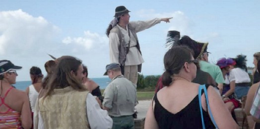 Diosa Explaining the Battle