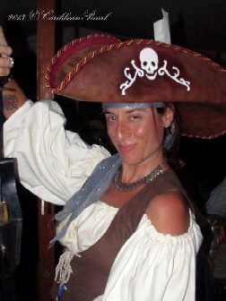 Scarlett Jai as Vanna White