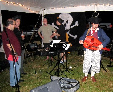 Cuisto jammin' on the hurdy gurdy