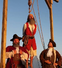 MA d'Dogge and Rats hang Billie