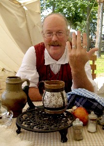 Michael Stevens and his short pinky finger