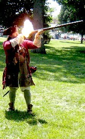 M.A. d'Dogge explains weapon loading 5