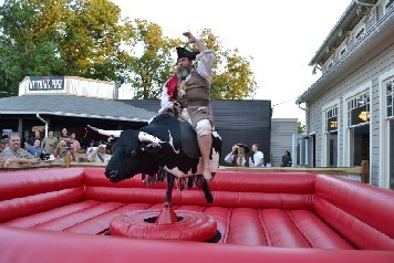 M.A. d'Dogge bull ride animation