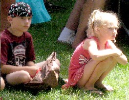 Kids watching contest