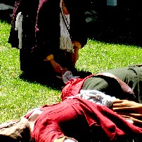 Mary Looting the bodies