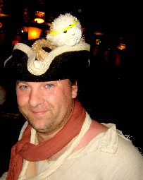 Lob on Michael Bagley's hat