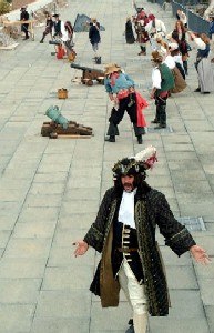 The Viceroy giving orders.