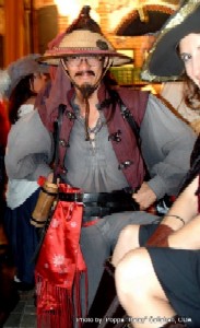 Tiger Lee, Pirate