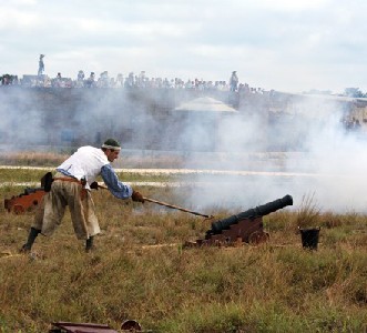 Dutch fires a cannon