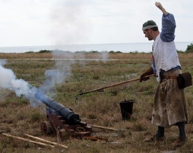 Dutch firing a cannon