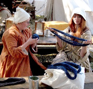 Jessi and Salty straighten yarn